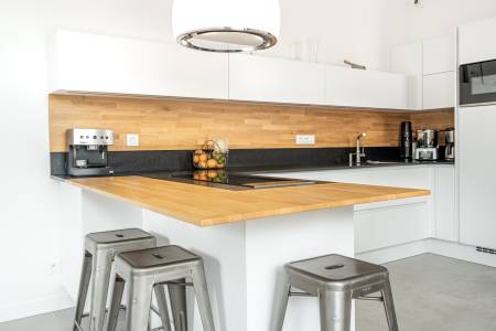Notre zone d'activité pour ce service Fabricant de meubles en bois sur-mesure pour les hôtels